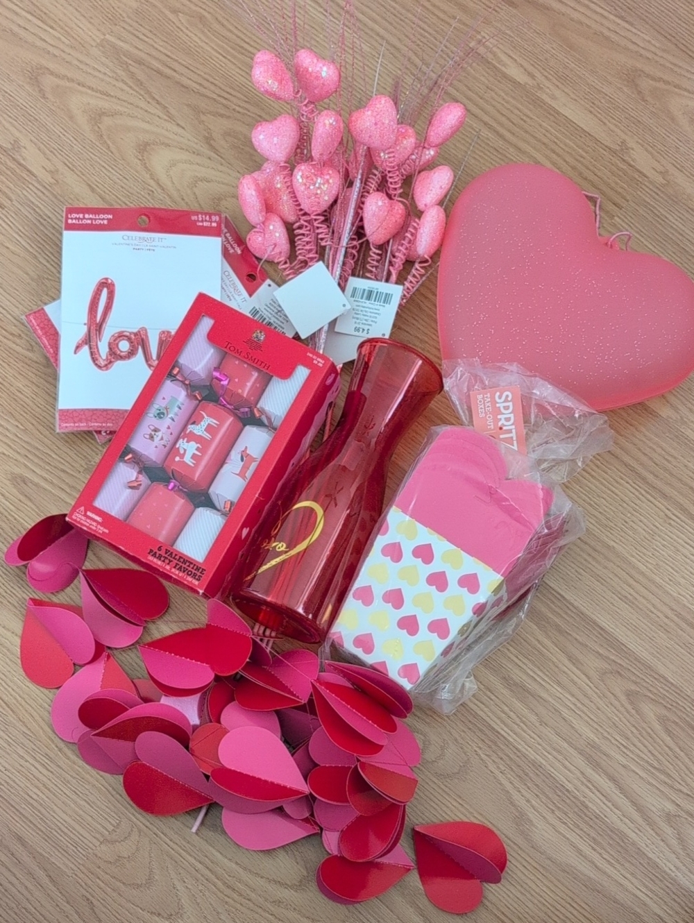 Valentine Pink Heart Party Kit - Assorted Pink Decorations